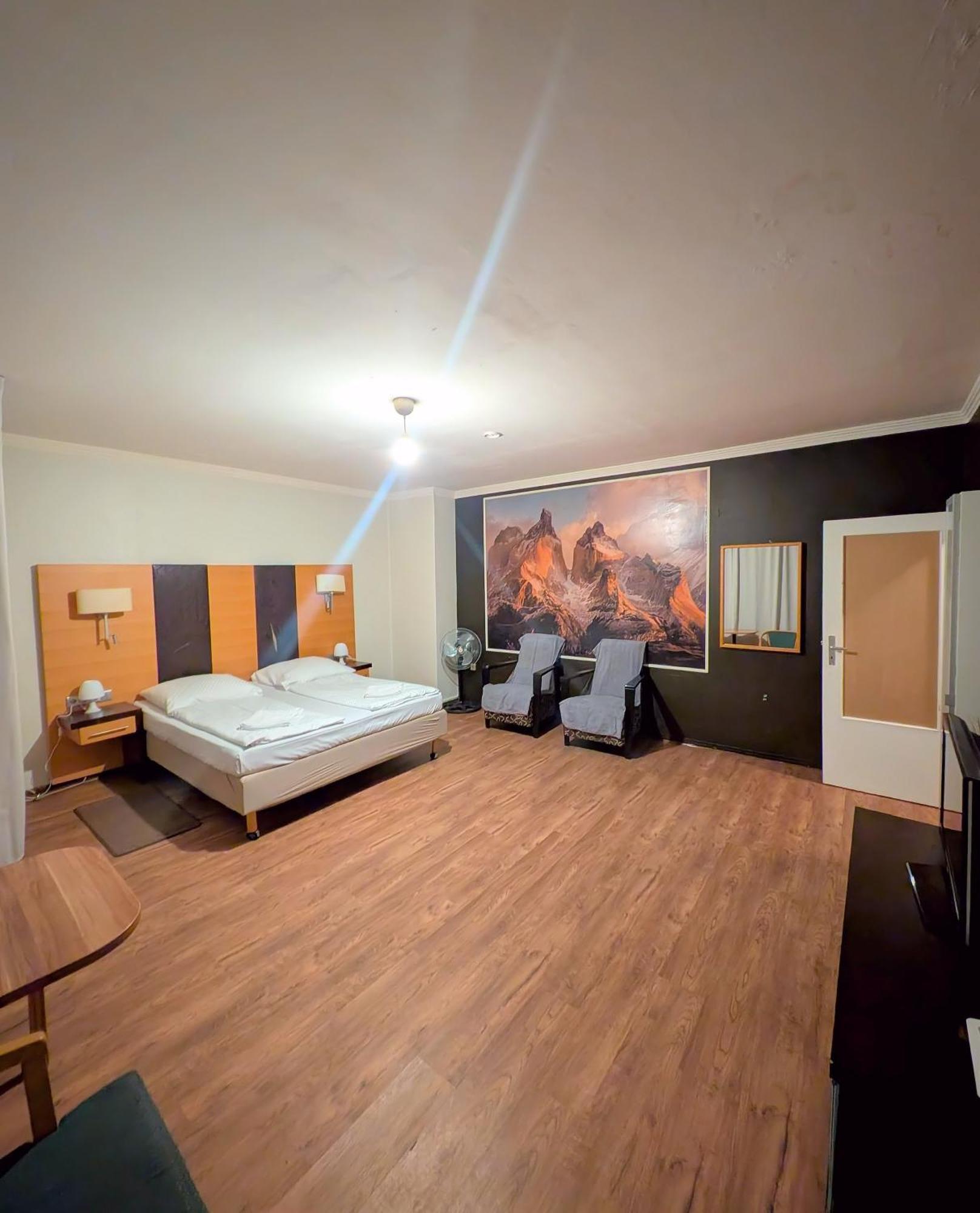 Puschkin Rooms Berlim Exterior foto